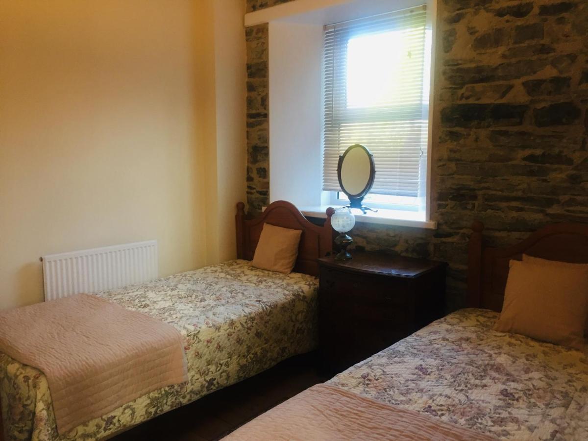Peregrine Hall Lostwithiel Buitenkant foto